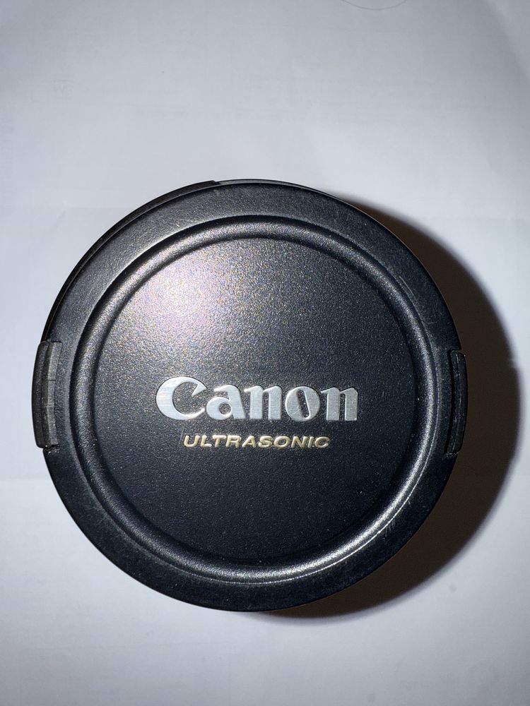 Objectiva Canon encaixe EF 28-200mm em excelente estado