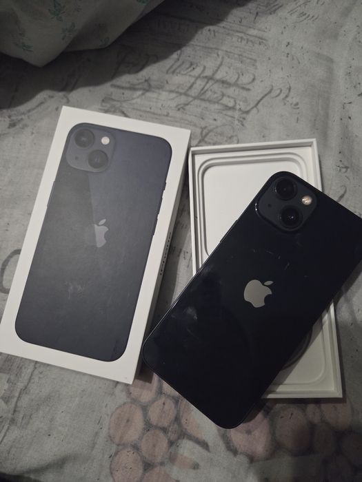Телефон Apple iPhone 13 Midnight 256