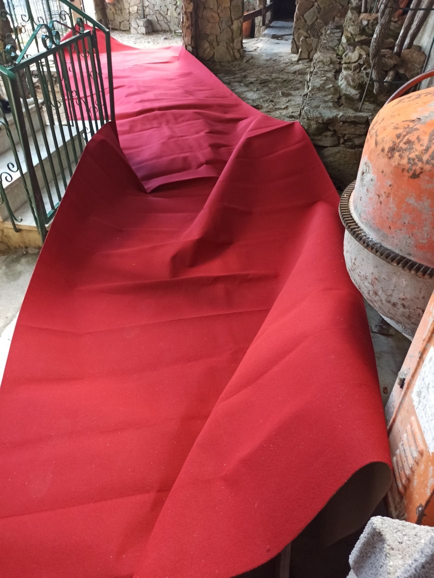 Tapete  passadeira vermelho