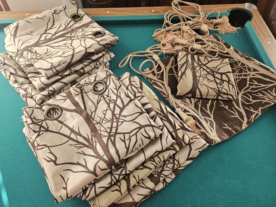 Zasłony 8 sztuk, 260x140, komplet poszewki i chwosty