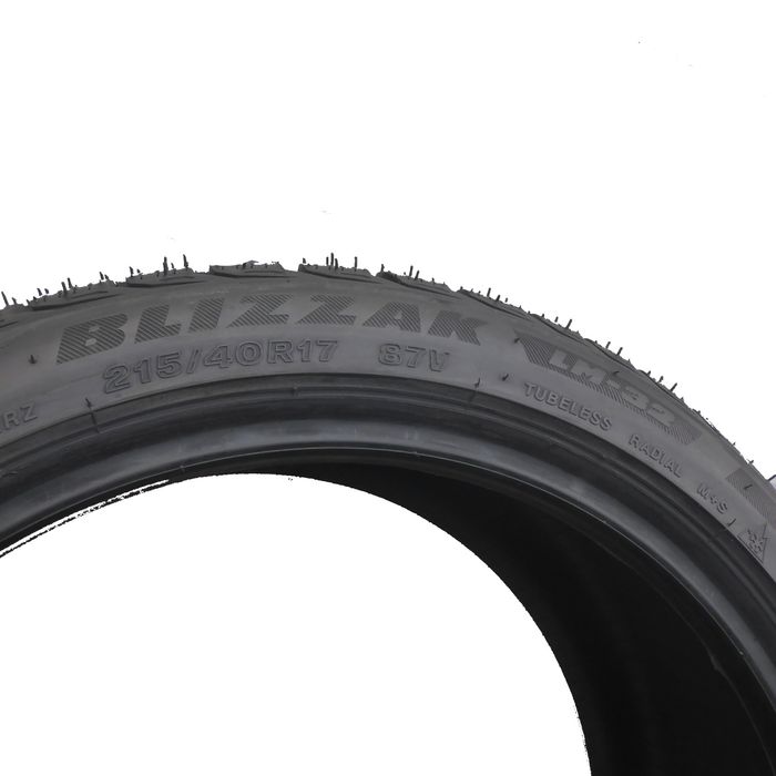 215/40/17 Bridgestone 215/40R17 87V Blizzak LM-32 Zima 2017 Nieużywane