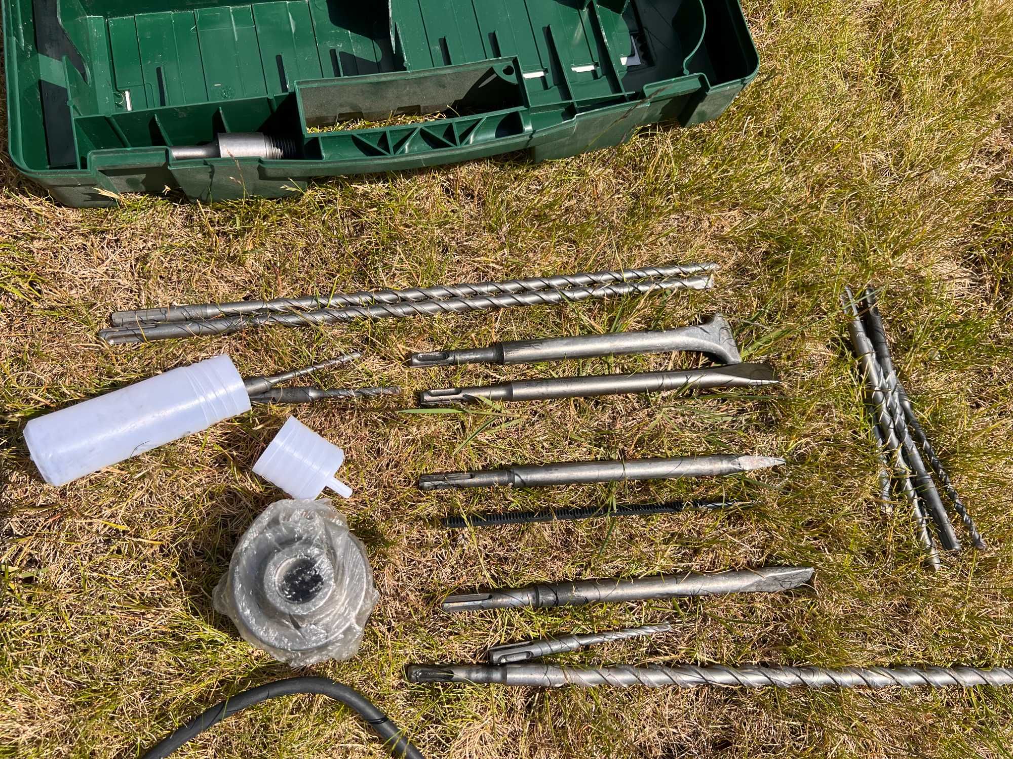 BOSCH PBH 2800 Młot pneumatyczny wiertarka plus wiertła  730 W