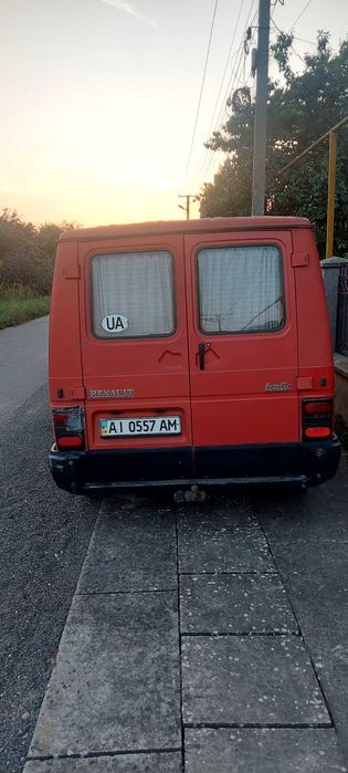 Продається автомобіль Рено Трафік