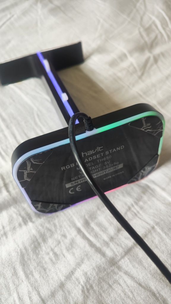 Stojak na słuchawki Havit TH650 RGB Wbudowany HUB USB