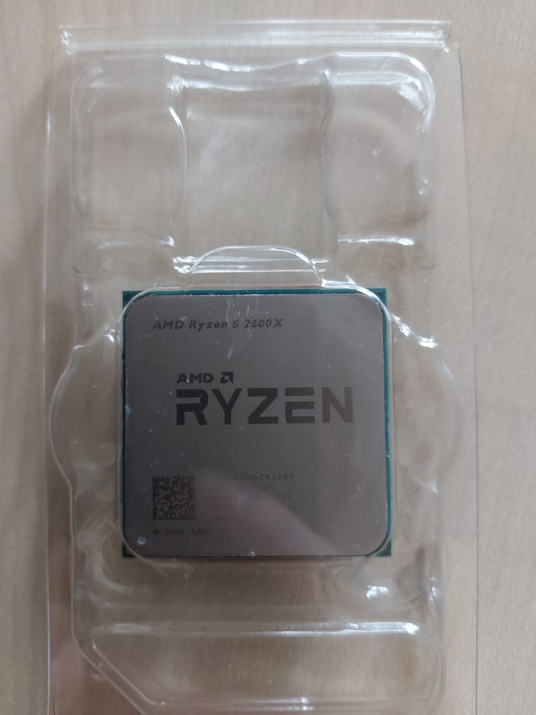 Procesor AMD Ryzen 5 2600x
6 rdzeni 12 wątków