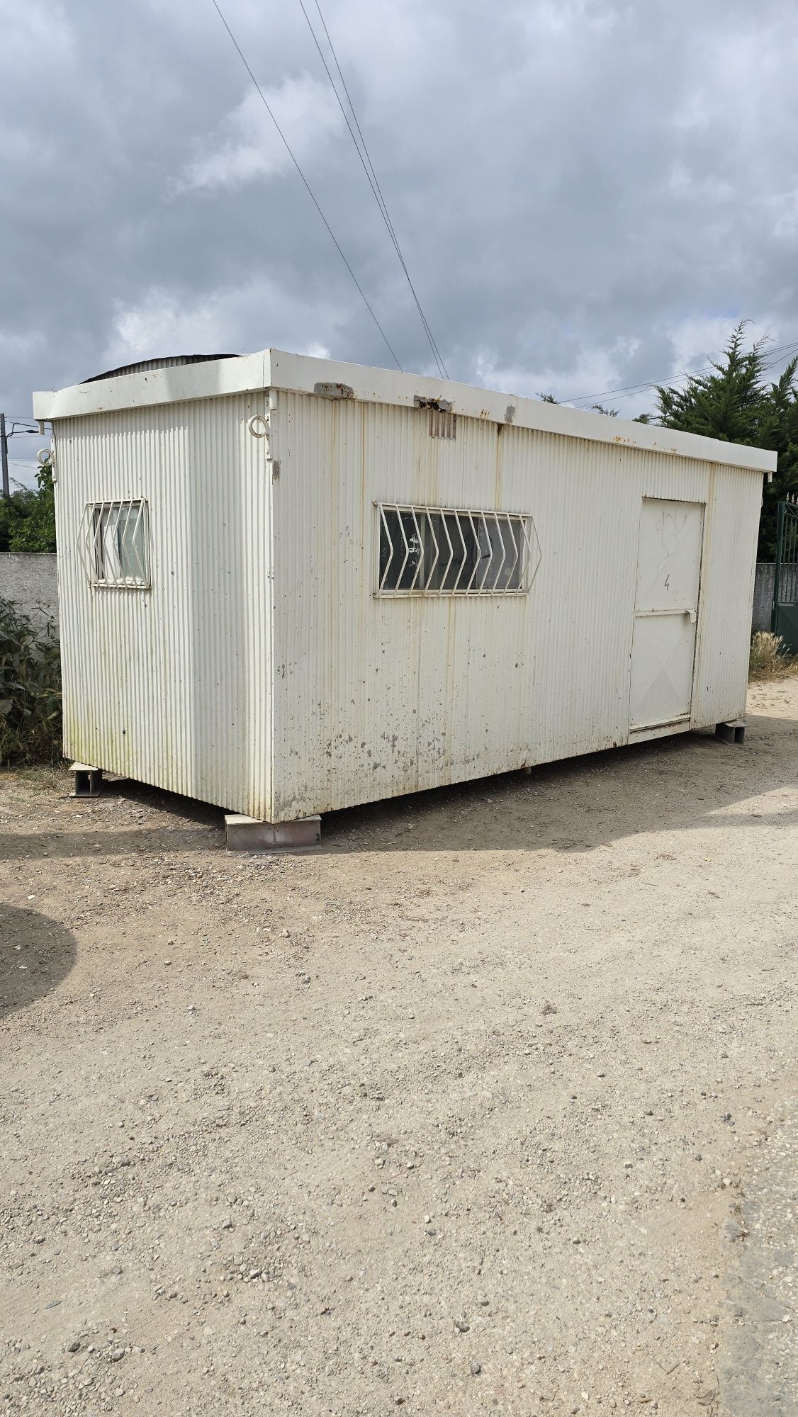 Contentor 5.66m X 2.40m