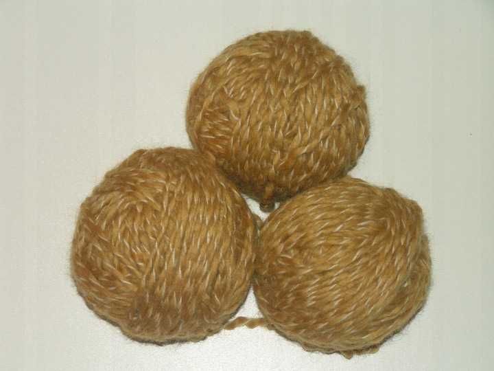 Włóczka dekoracyjna wełna 30 dkg.Nr 34