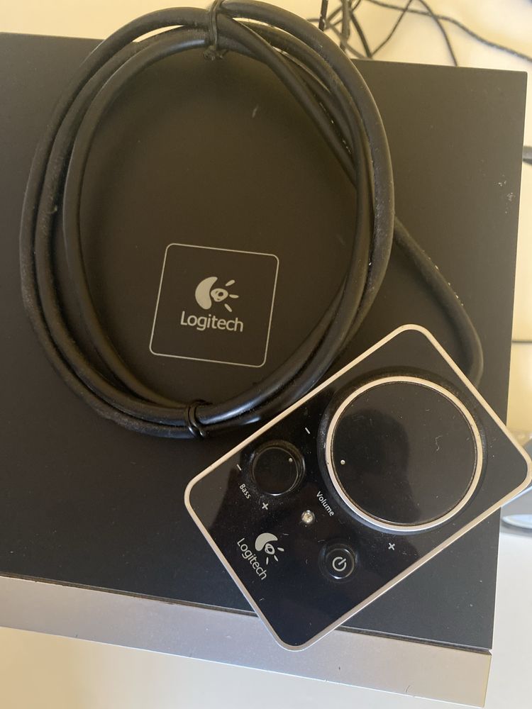 Sistema de Som Logitech Z4