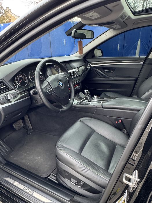 Bmw F-10 528I 2012p