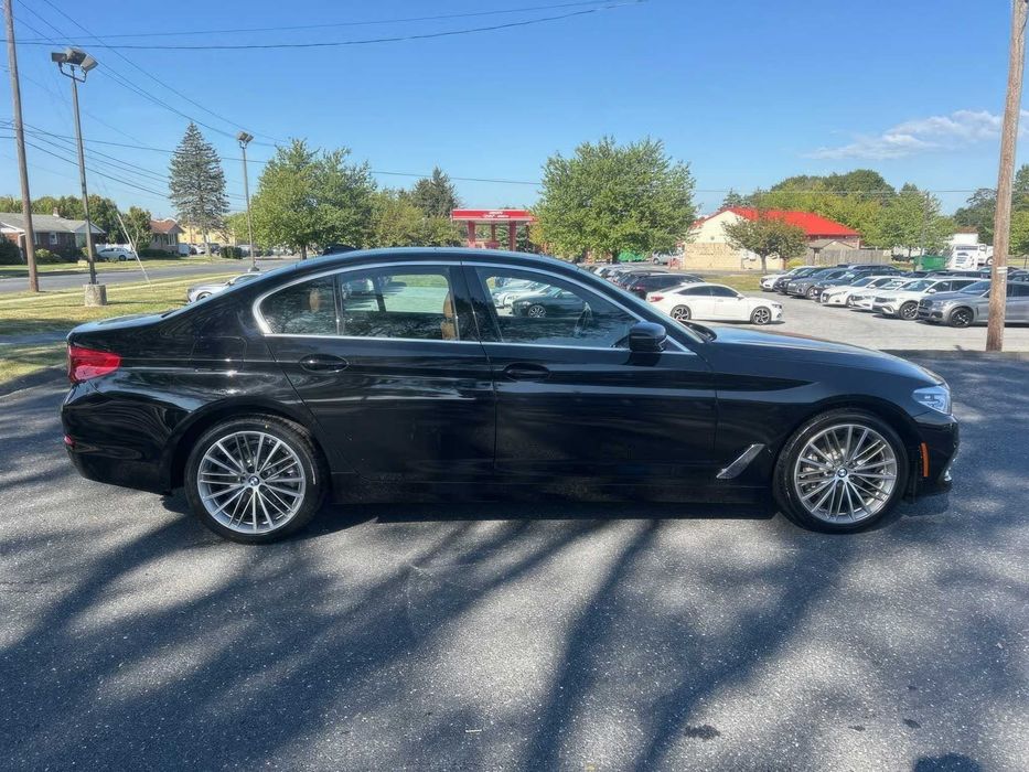 BMW 5 Series 530i xDrive      2020