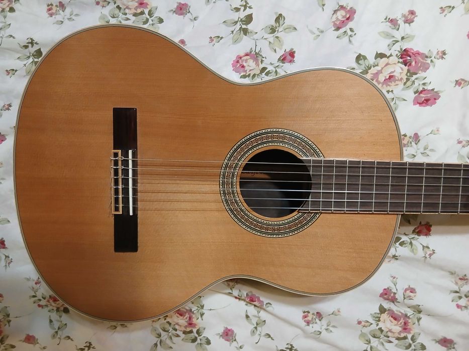 Продам класичну гітару Tanglewood TCC-SC. Відмінний стан!