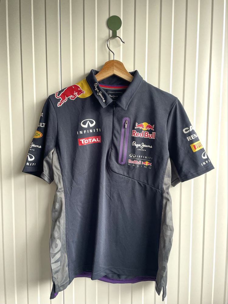 Red Bull Racing × Pepe Jeans | Polo Oficial F1 | Novo