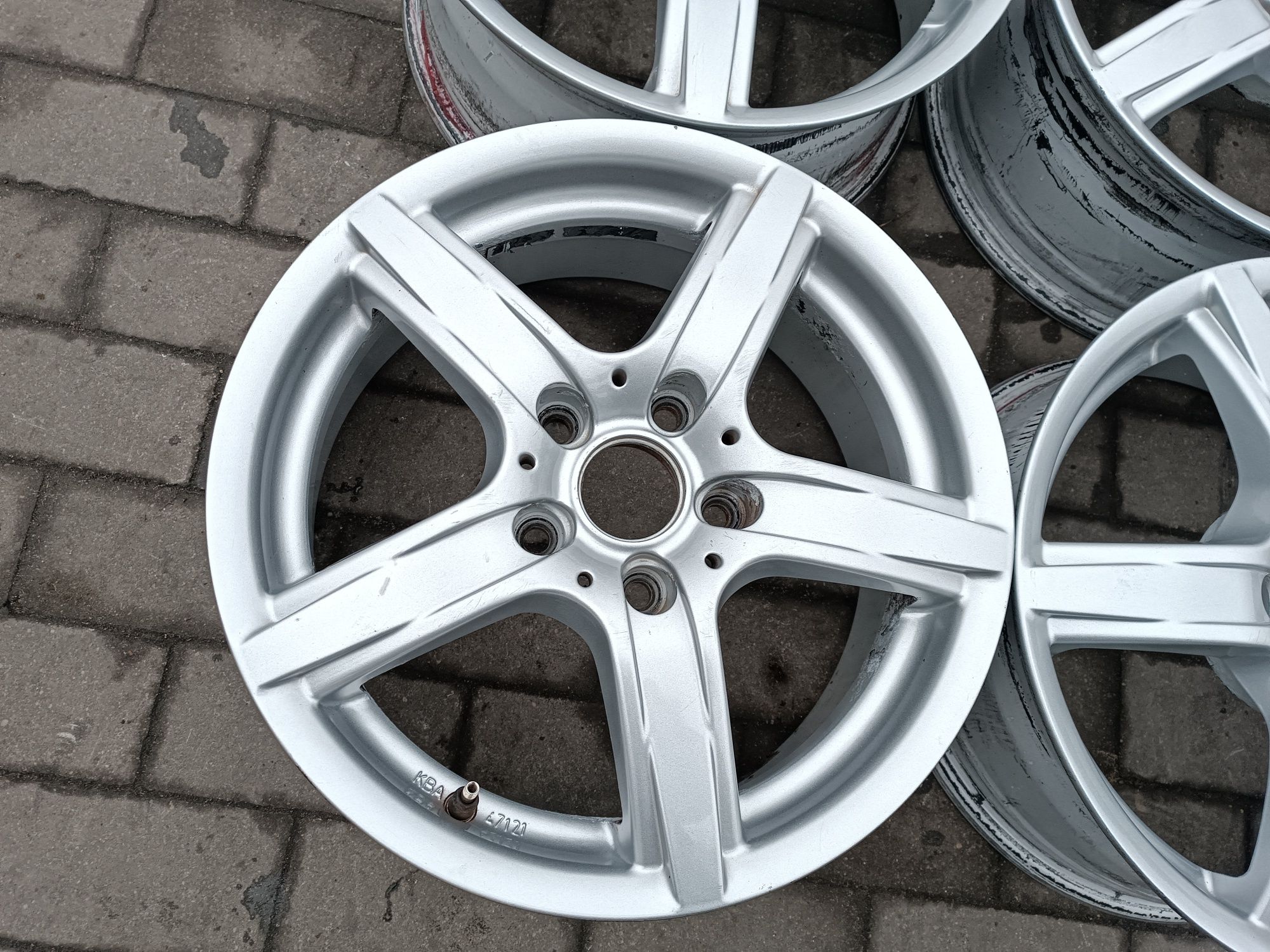 Felgi Alu Nissan Qashqai Juke Toyota Avensis Rav4 5x114.3 ET40 6.5J16