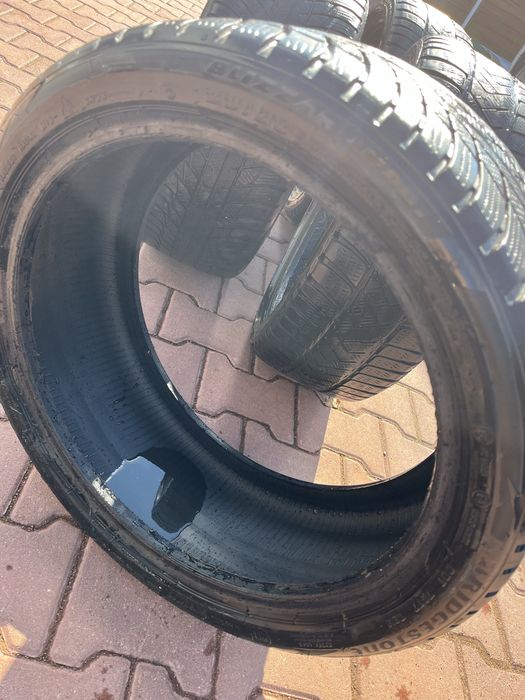 Opony zimowe w bardzo dobrym stanie