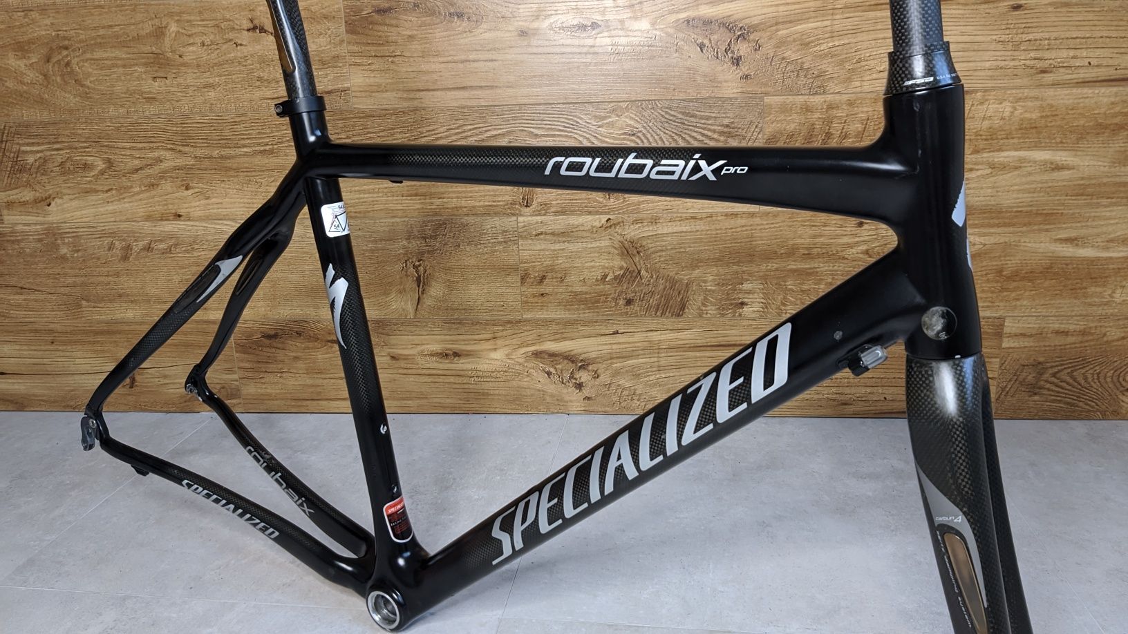 Шосейний фреймсет Specialized Roubaix Pro рама carbon