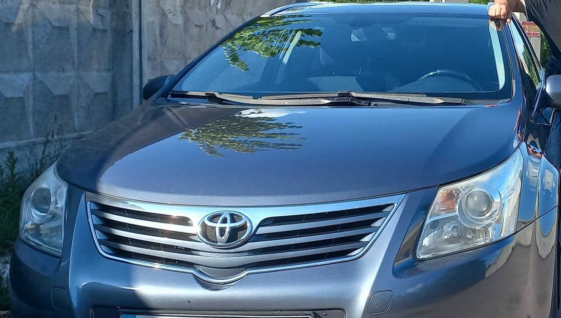 TOYOTA "AVENSIS" 2011р.в. 1.8бенз.