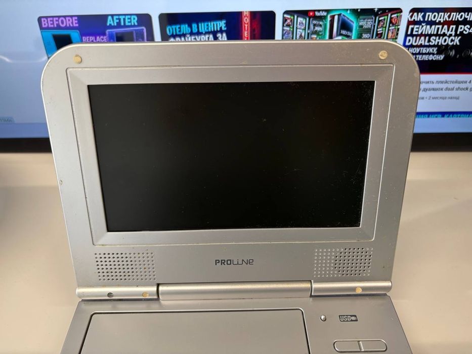 Портативна DVD Player та колекція Чеських фільмів у подарунок дисковий