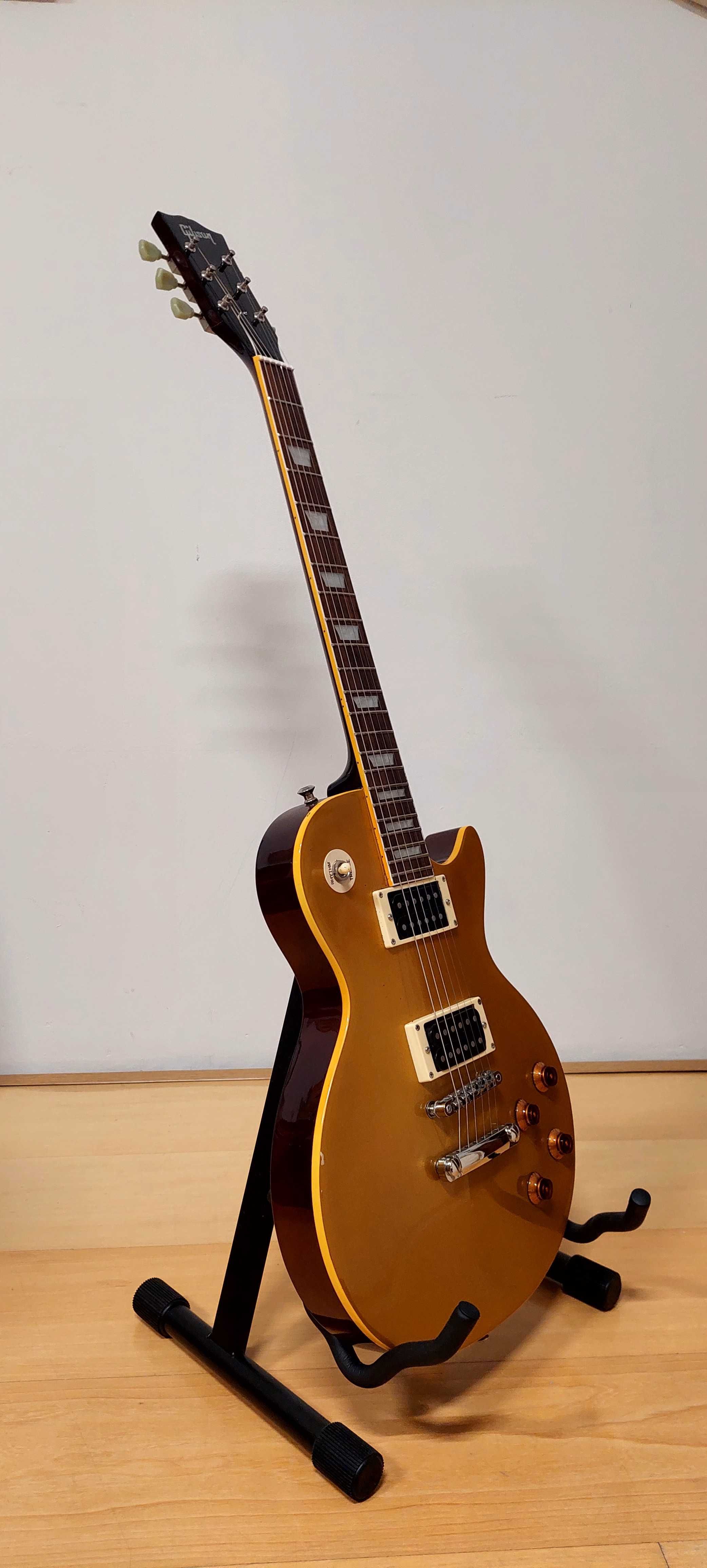 Guitarra Eléctrica Les Paul Gold Top c/ Estojo