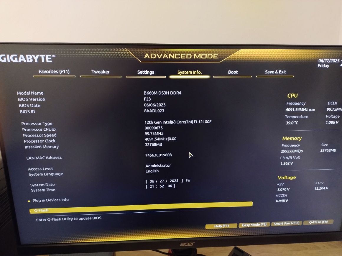Procesor Intel Core i3-12100f BOX (4 rdzenie 8 wątków, 3,3 GHz)