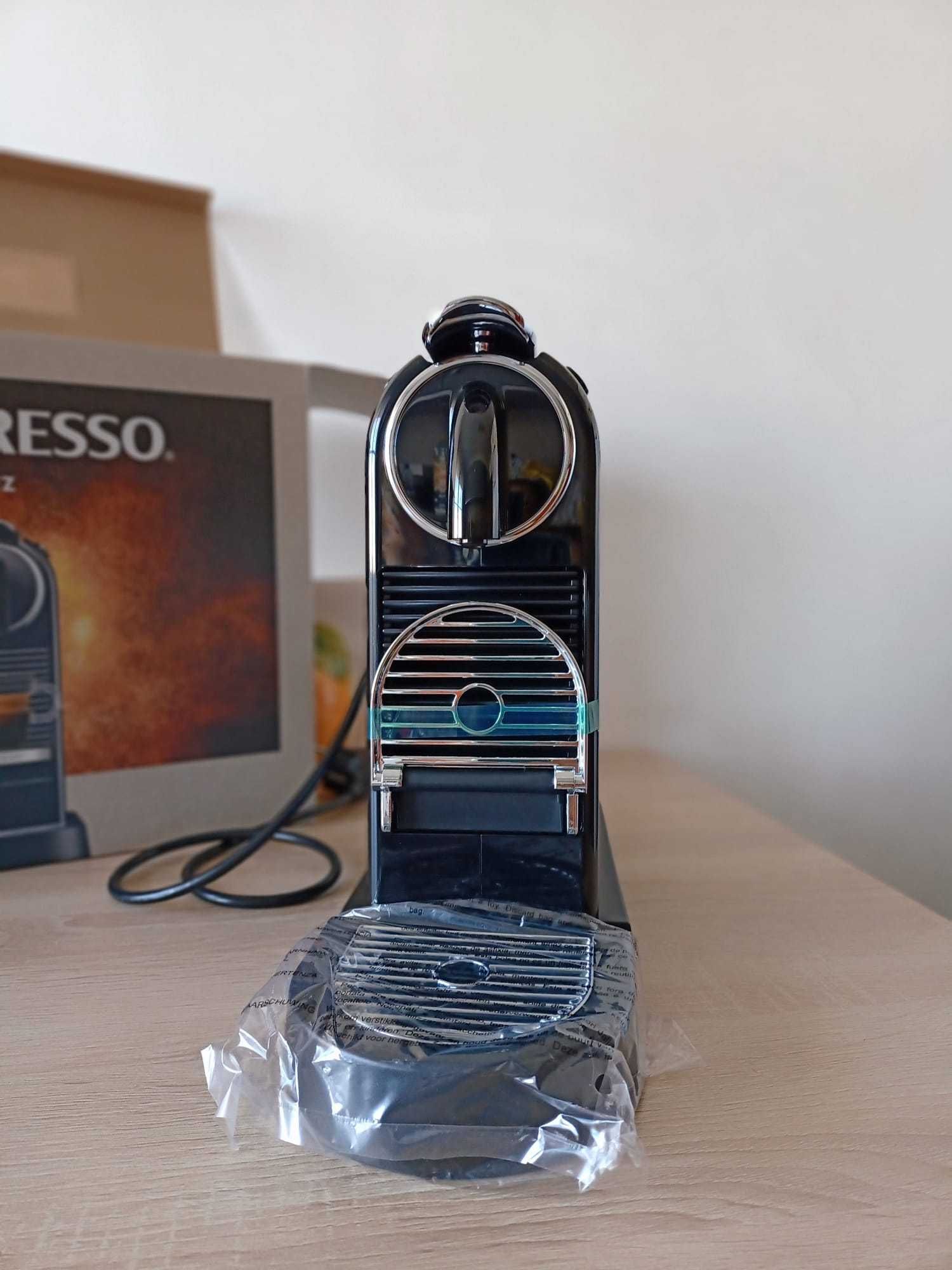 Máquina de café Nespresso CITIZ