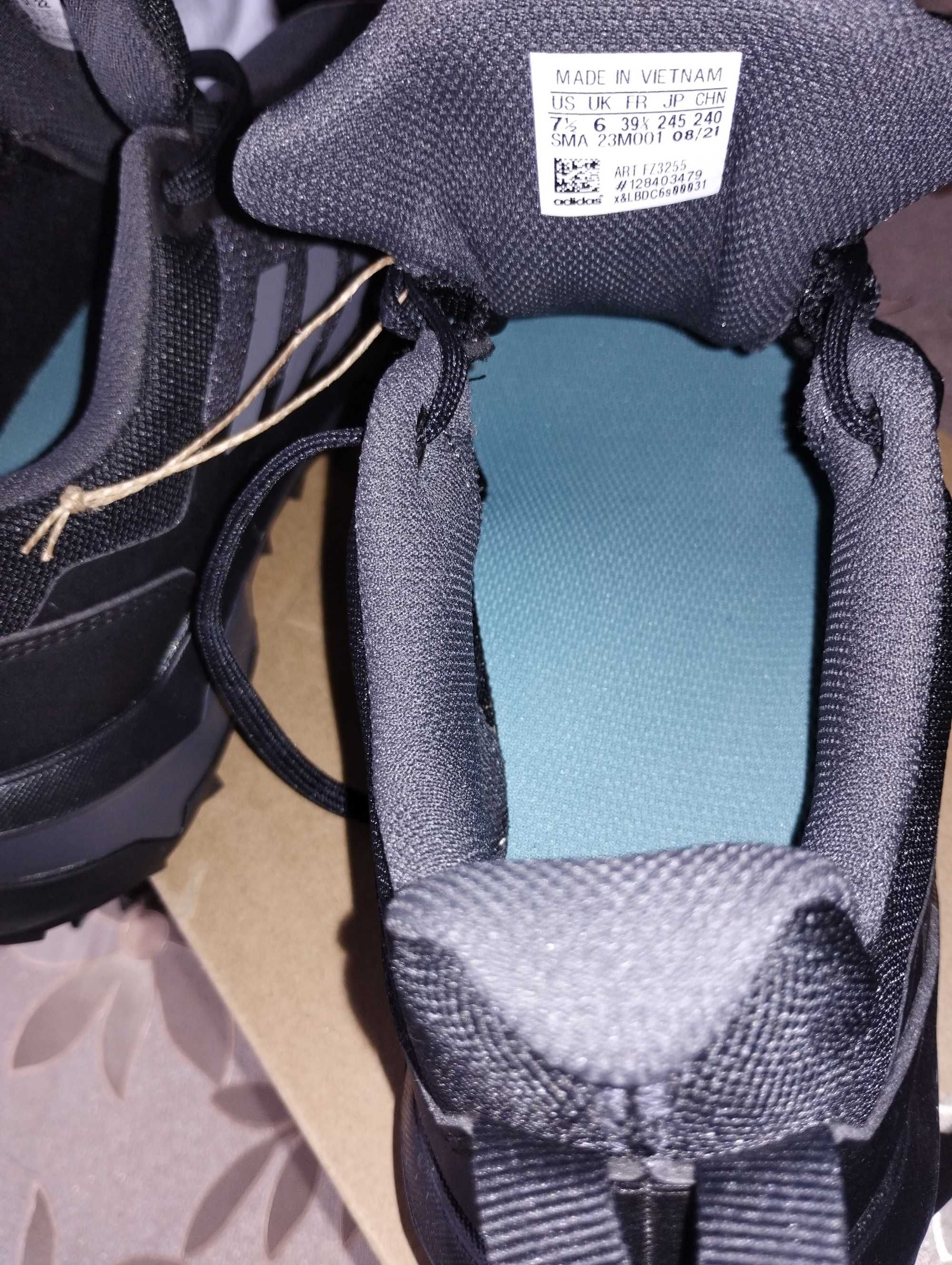 Кроссовки Adidas Terrex р.7,5