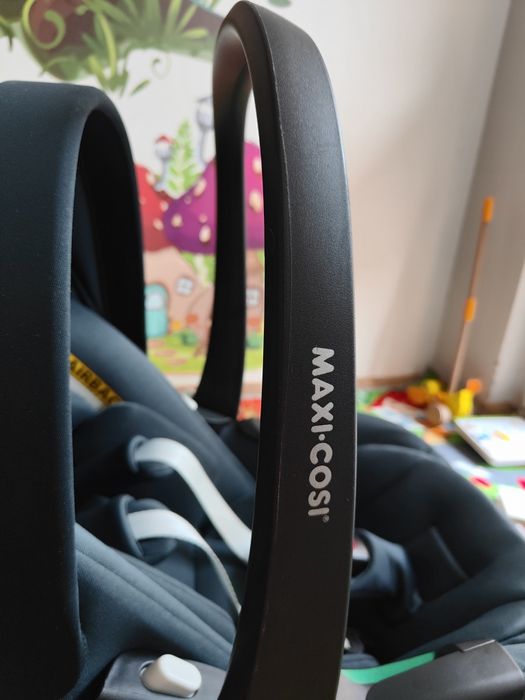 Fotelik Maxi Cosi Peble 360° z bazą ISOFIX