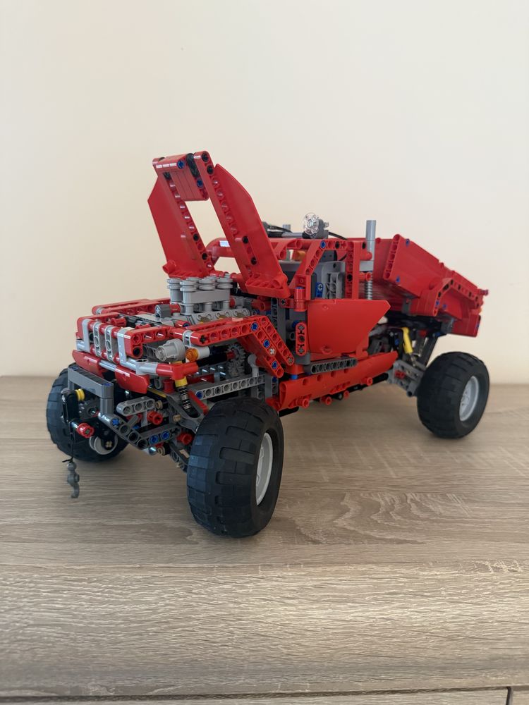 Lego Technic #42029 - Auto Terenowe + Silnik i Elektronika