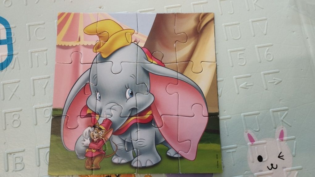 Puzzles Disney (Rei Leão, Dumbo, Bambi, Livro da Selva)