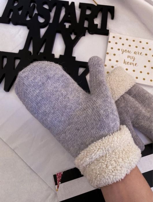 Сірі утеплені рукавички