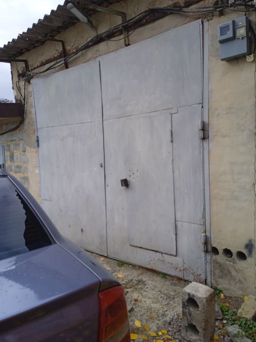 Гараж в гаражному кооперативі