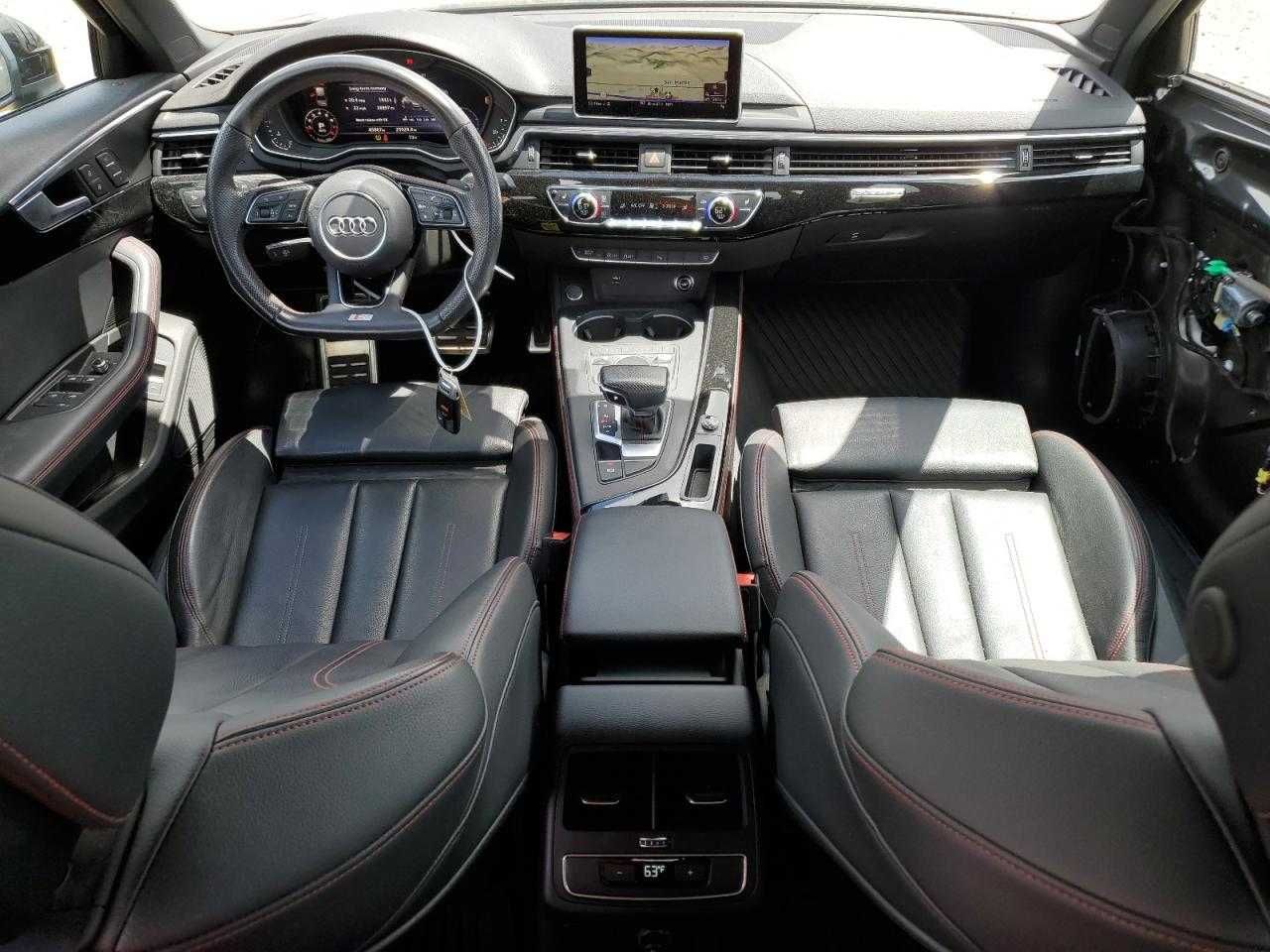 Audi A4 Premium Plus S Line 2018 )