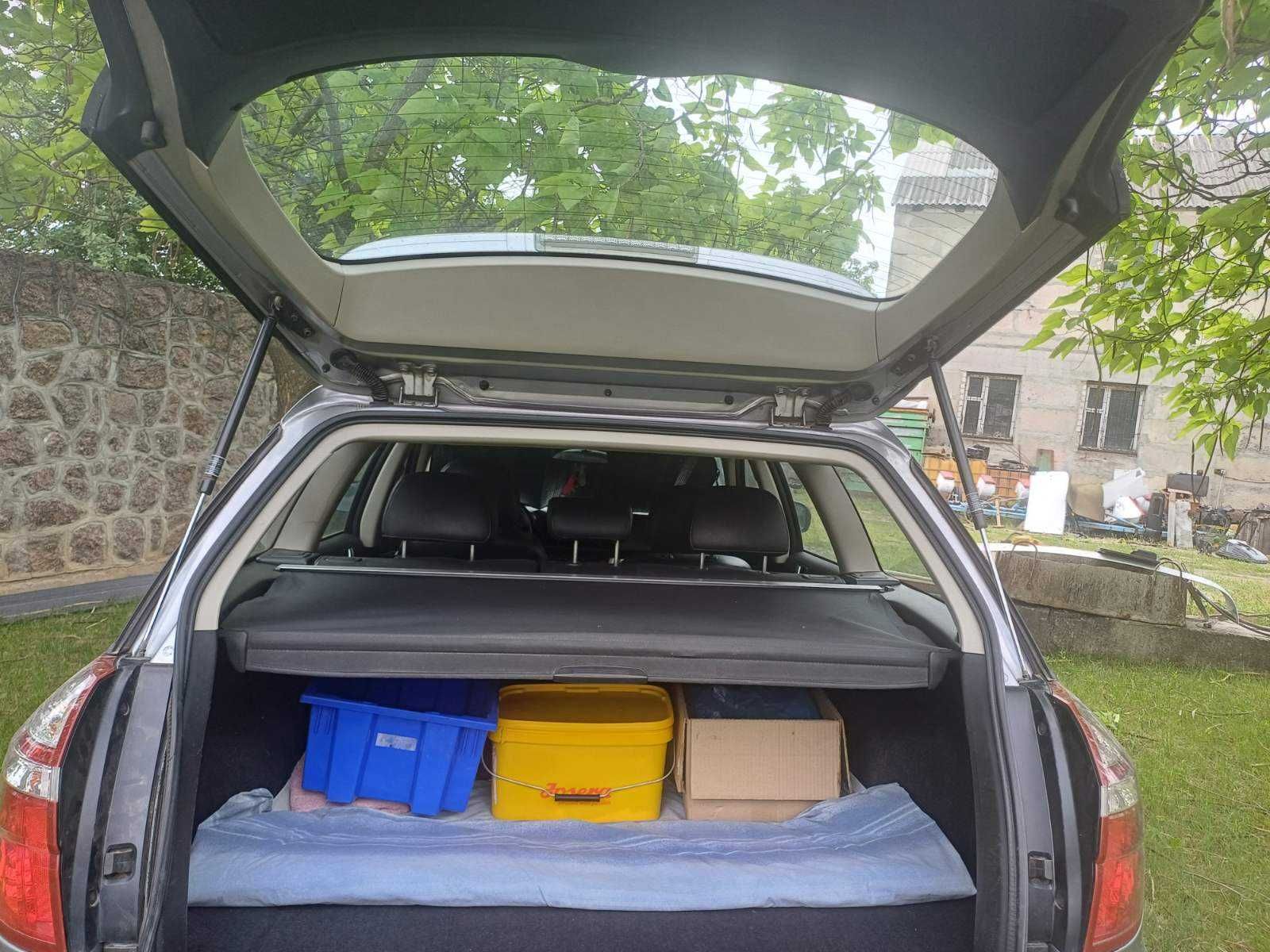 Автомобіль Subaru Outback 2008 рік