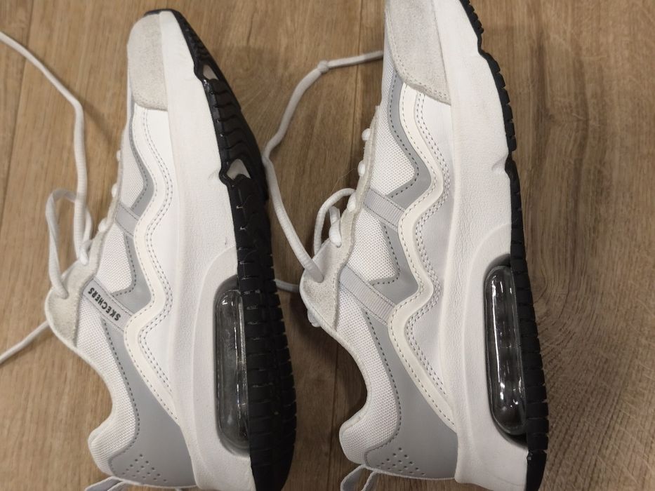 Кросівки жіночі Skechers Uno Evolve розмір 38