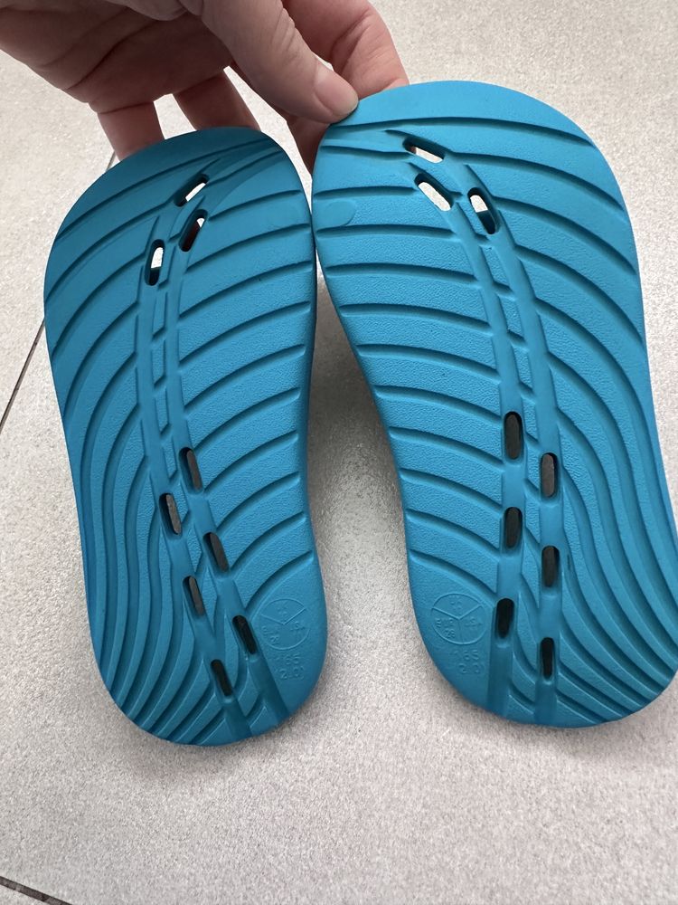 Klapki basenowe Speedo roz 28