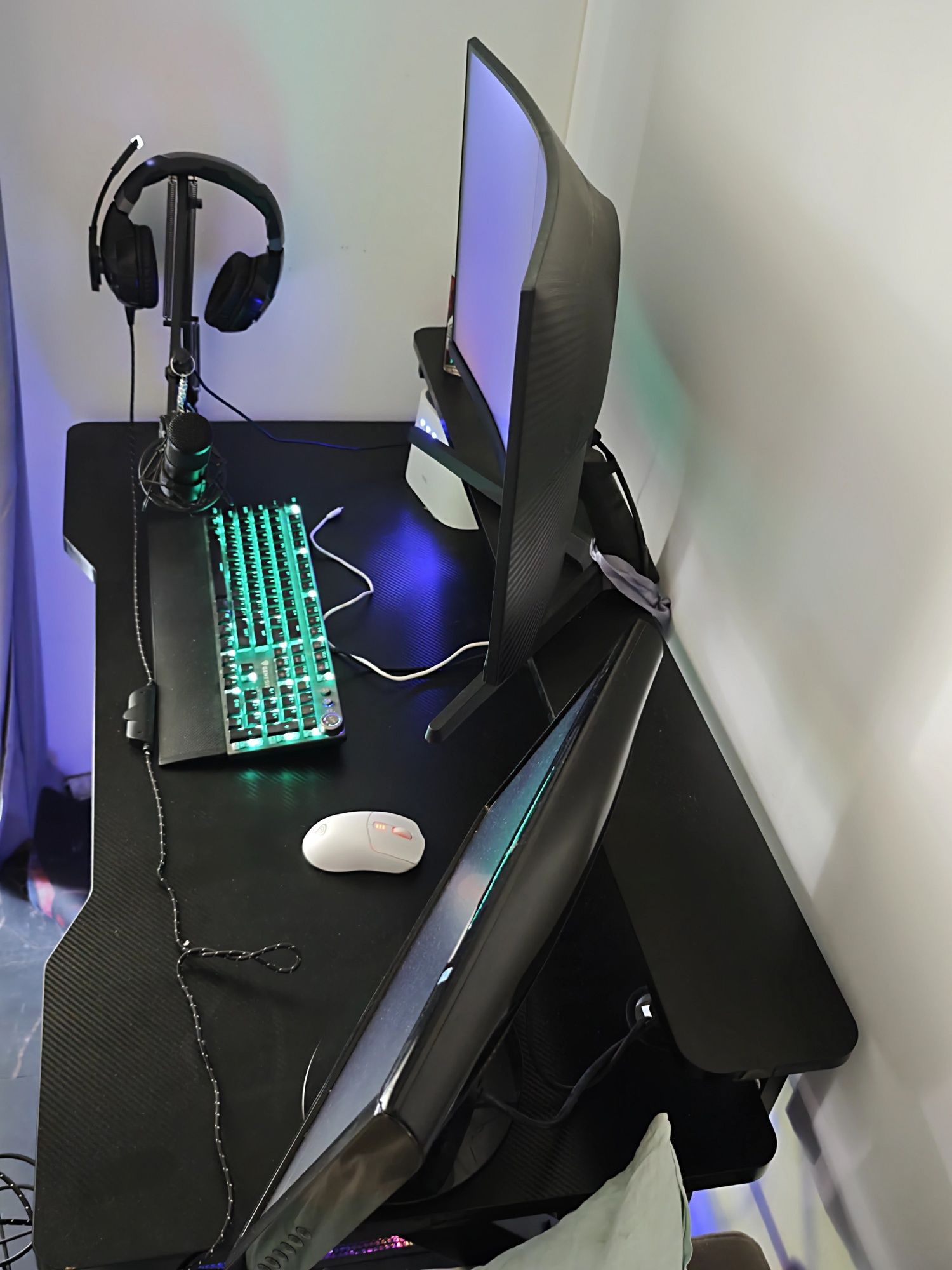 Zestaw gamingowy:Z390+RTX 3070Ti Evga+DDR4 G.Skill+2xMonitor+biurko...