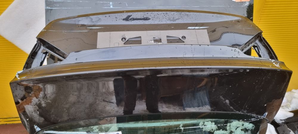 Klapa bagażnika tył tylna audi a5 bdb stan 8T8