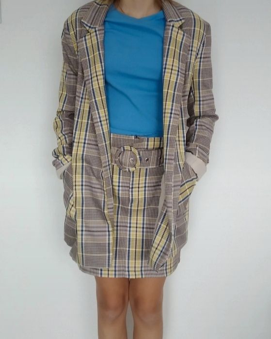 Żakiet ze spódnicą