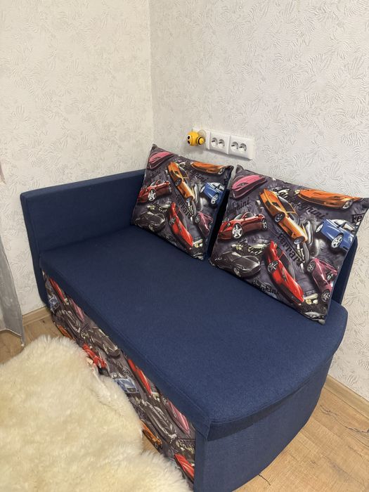 Продам детский диван