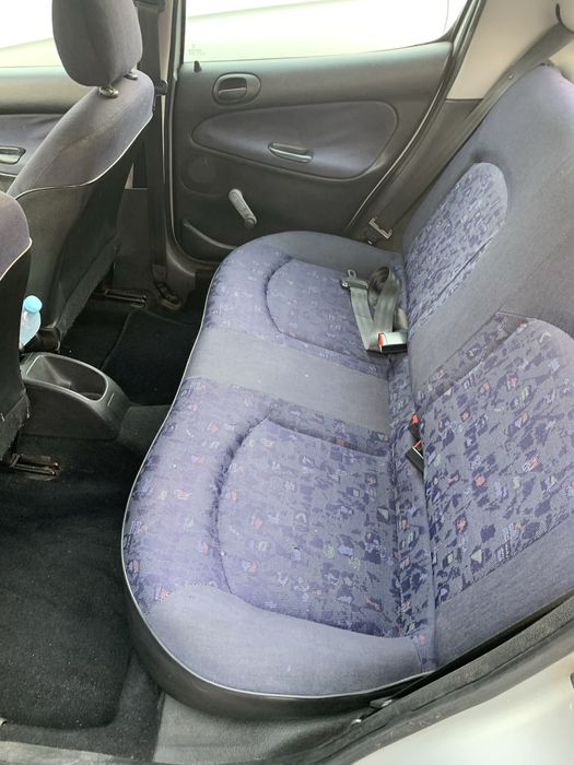 Carro Peugeot 206