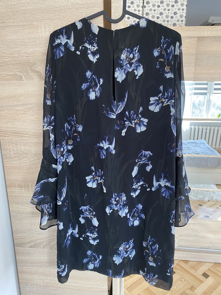 sukienka w kwiaty granatowa granat czarna krótka H&M długie rękawy S