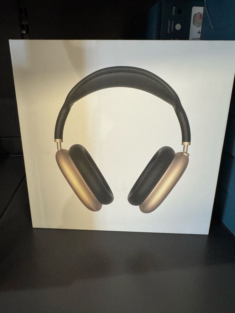 Inpods Max Preto e Dourado Novo