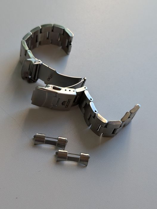 Стальний браслет Orient