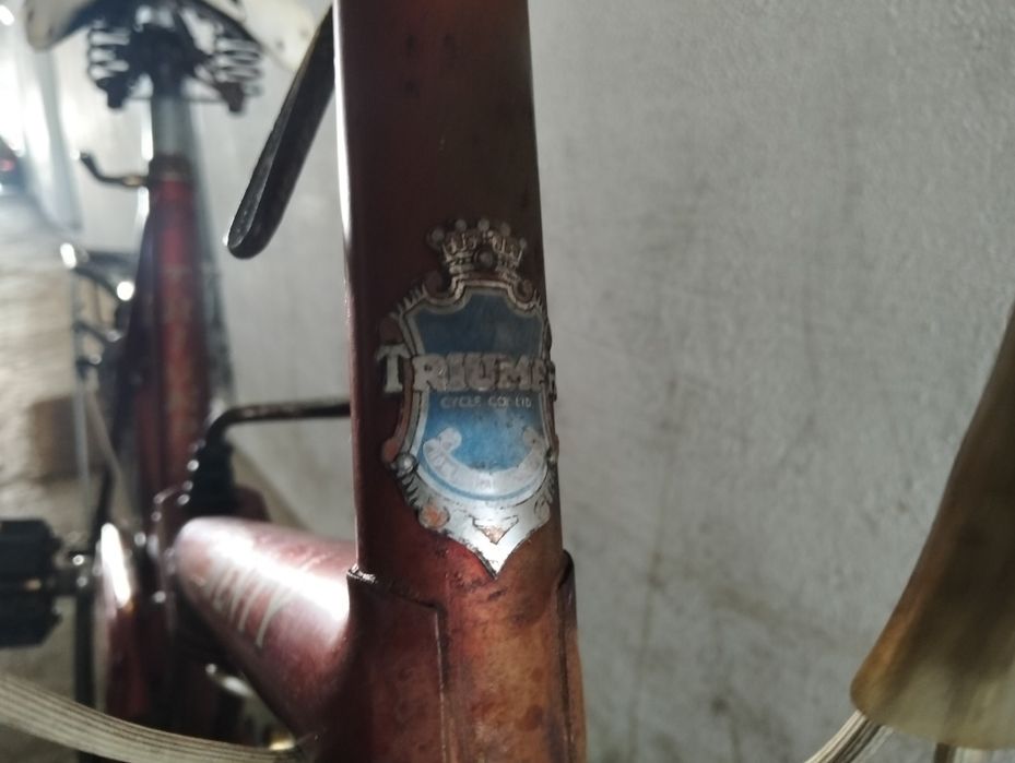 Bicicleta Triumph antiga