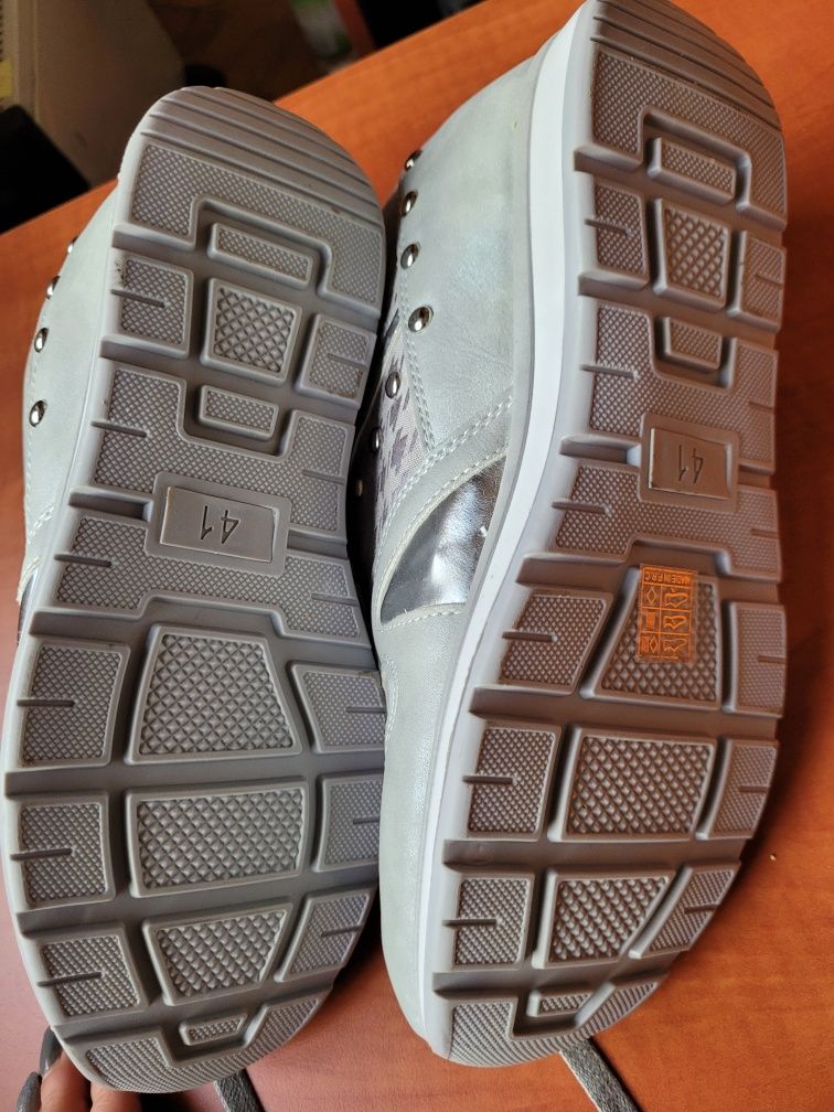 Buty sneakersy 41 VICES