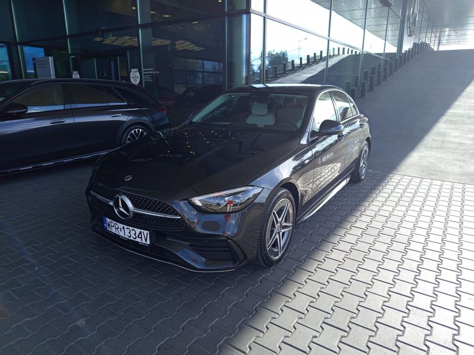Mercedes-Benz Klasa C 300 de 4MATIC MB Motors Janki - samochód DEMO cena specjalna 279900
