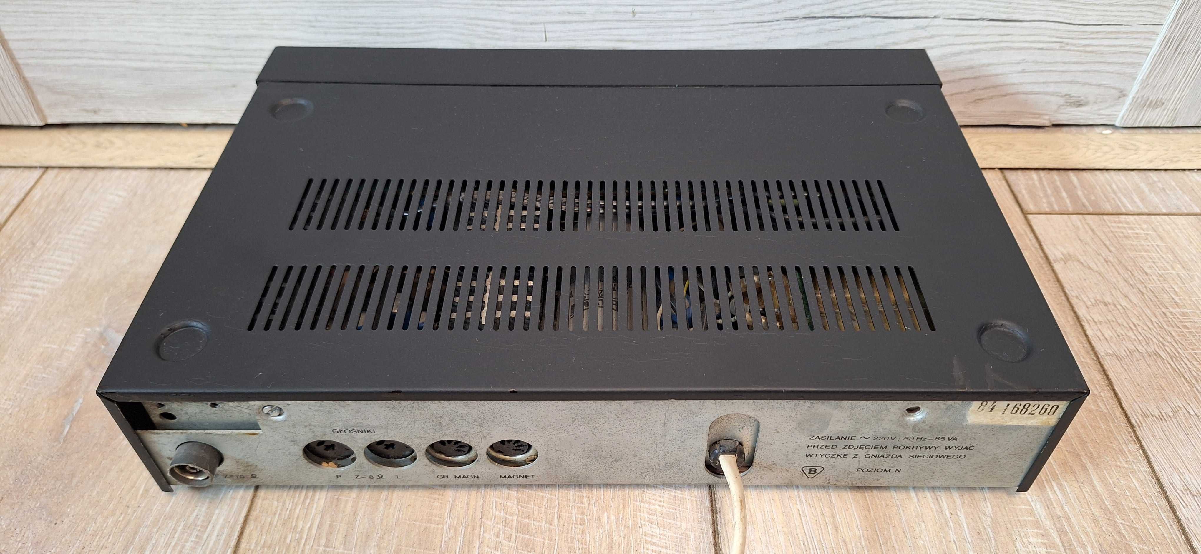 Amplituner Unitra R 8040 Czarny BDB STAN 100% SPRAWNY NIE PRZESTROJONY