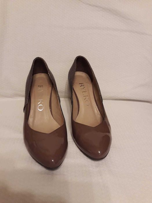 Sprzedam buty damskie marki ryłko 37,5 F