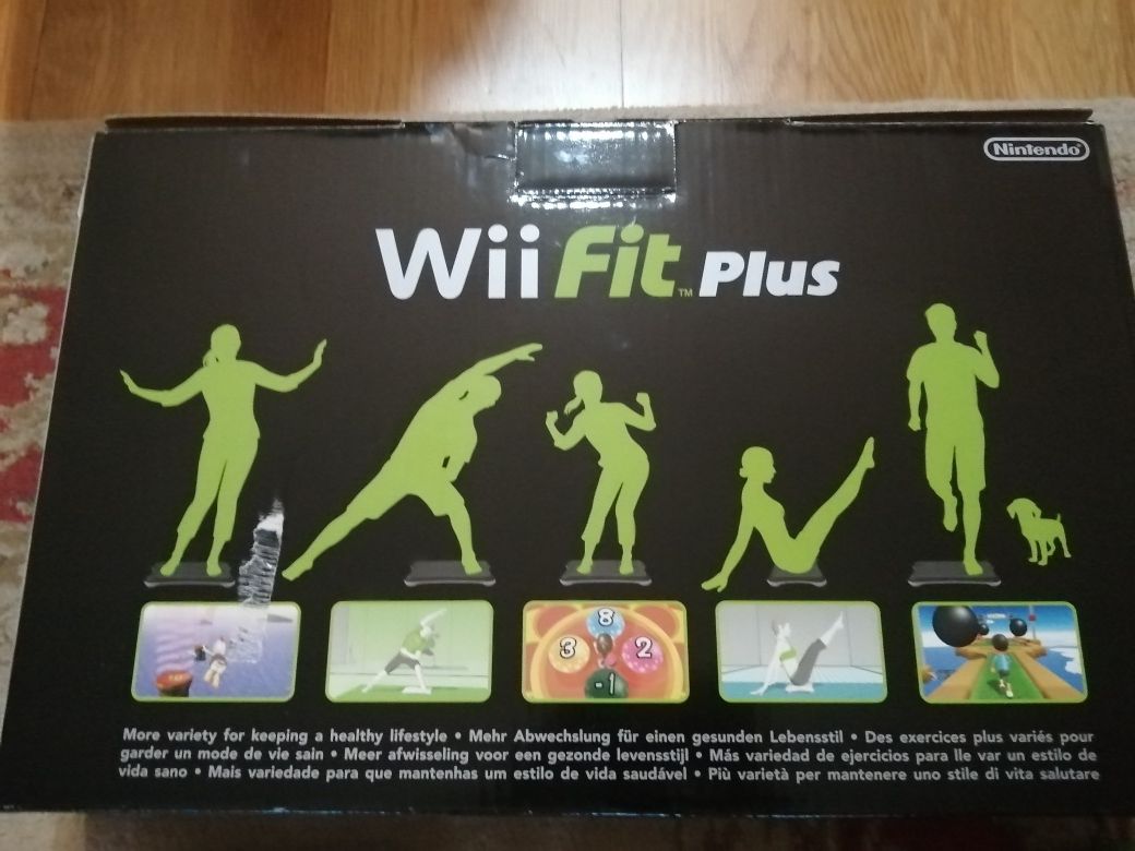 Wii da Nintendo, com vários acessórios