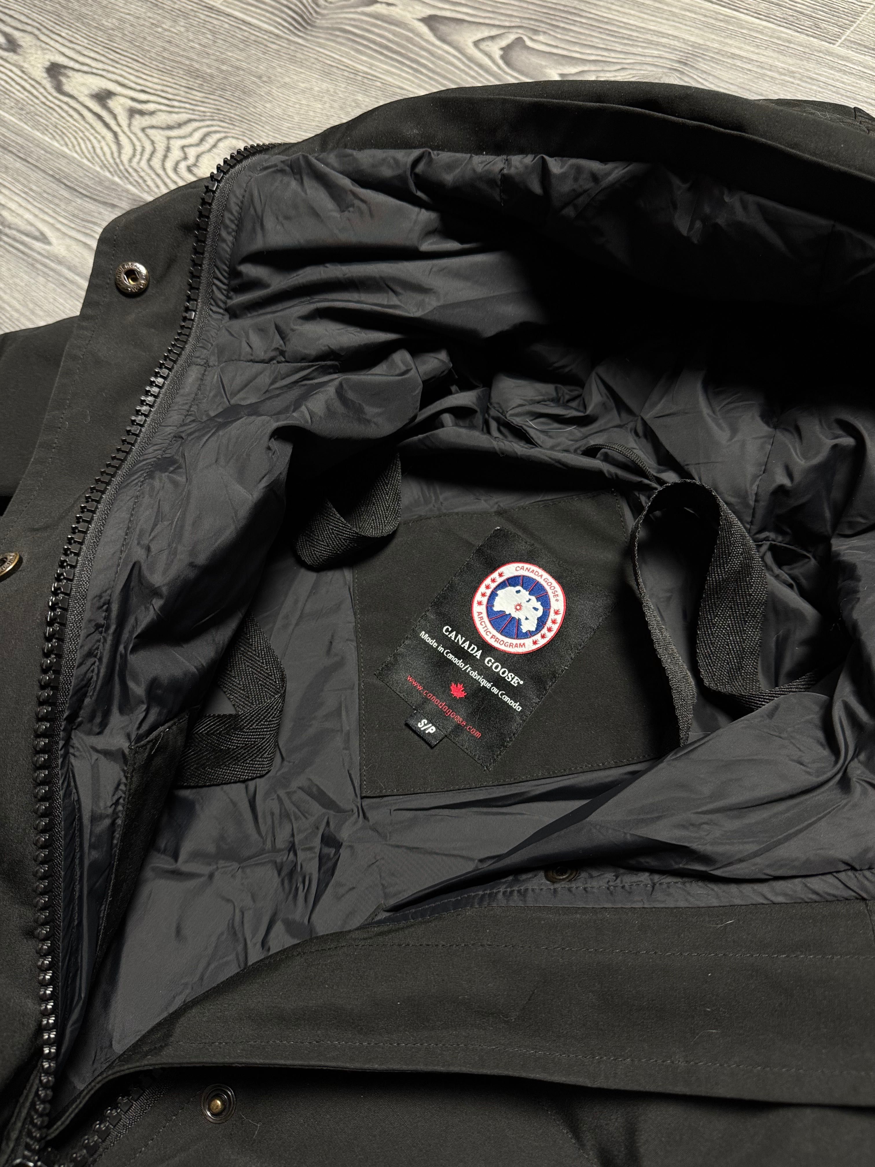 Женская горнолыжная куртка-парка Canada Goose размер S