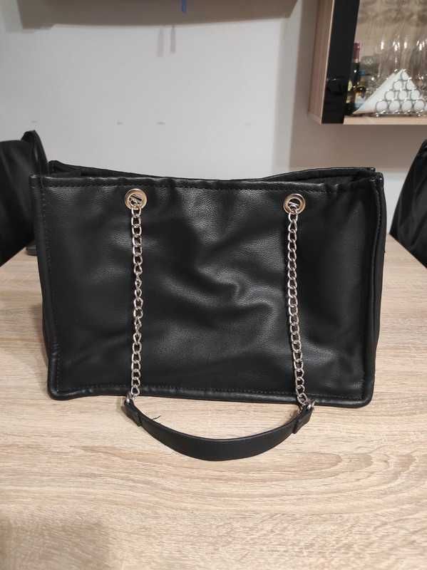 Cropp czarna torebka typu tote bag